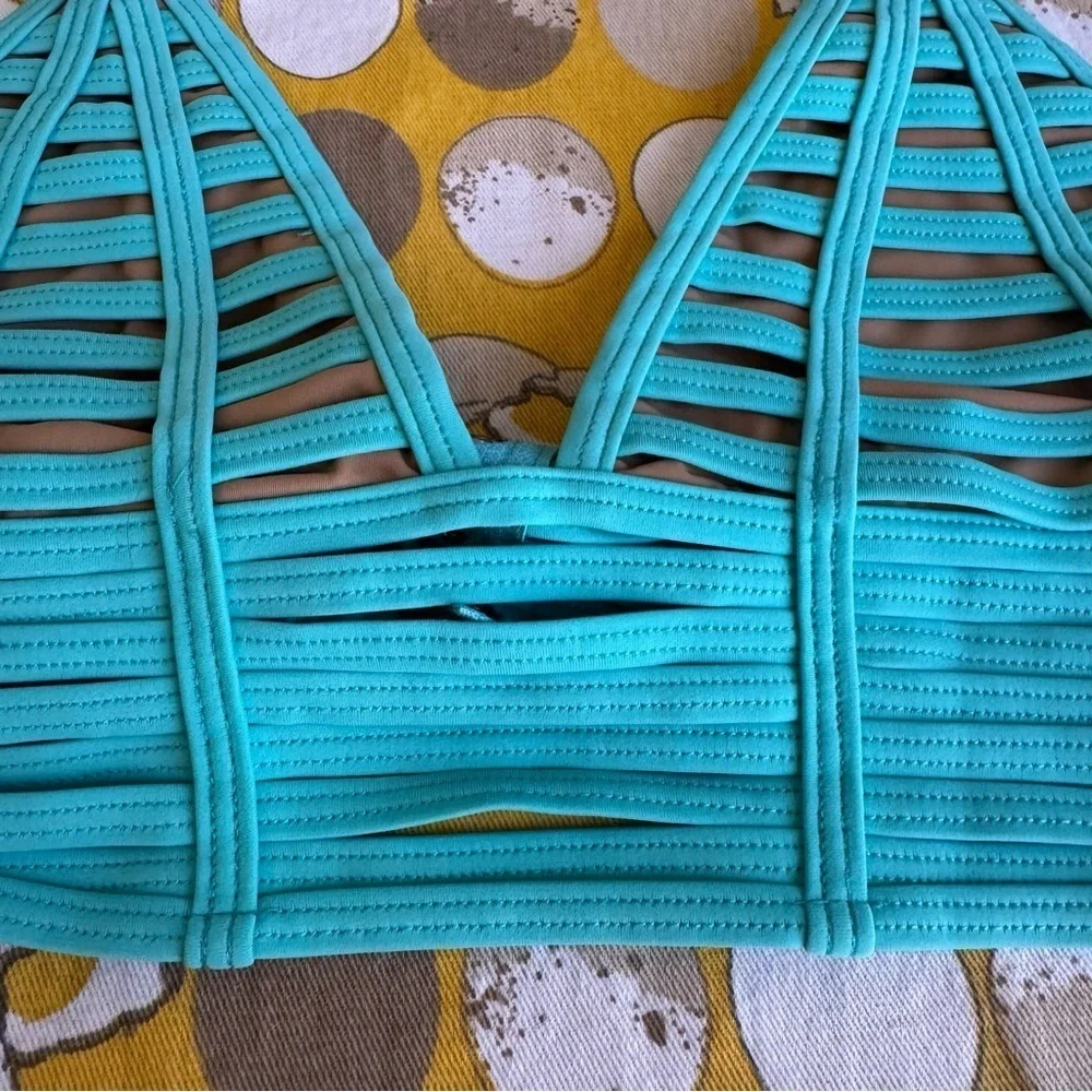 Beach Bunny Hard Summer Skimpy bikini set in Aqua